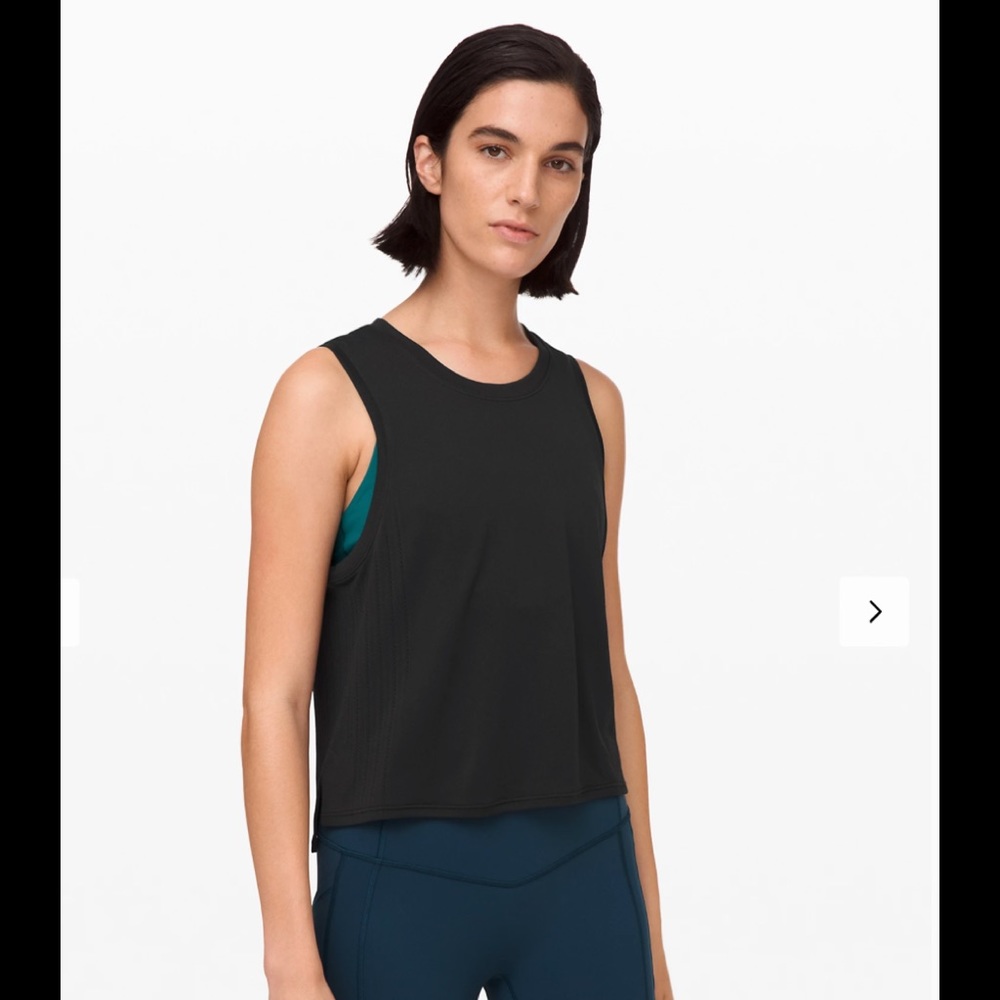 Lululemon Train to Be Tank in Black Size Small